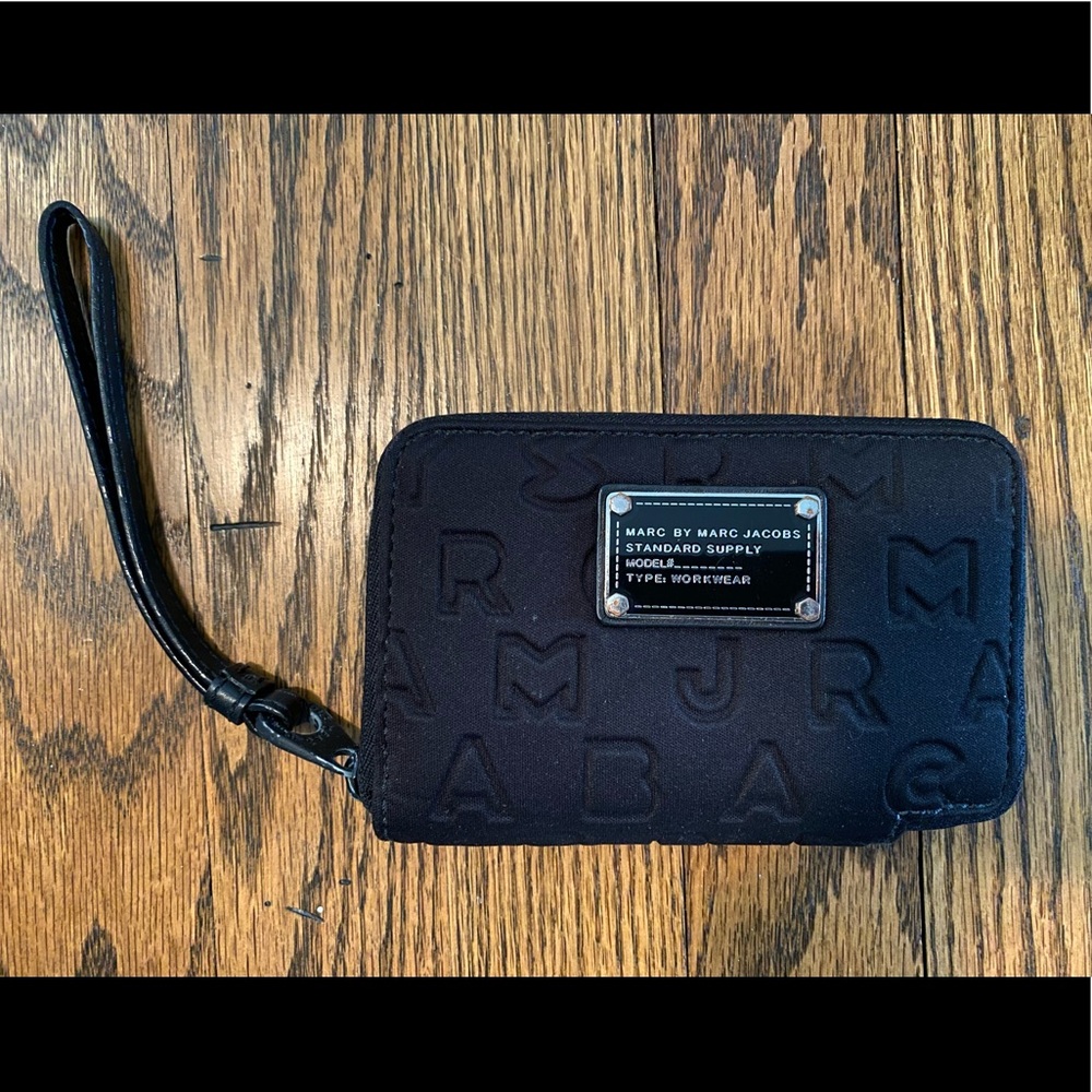 MARC BY MARC JACOBS : Dreamy Logo Neoprene Wingman